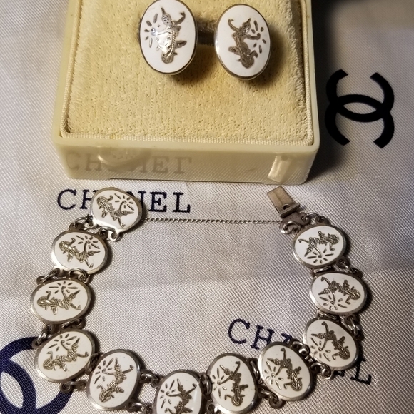 Vtg Enameled Siam Dancer Bracelet & Earrings - Picture 2 of 8